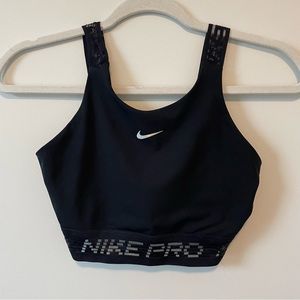 Women’s Nike Pro Training cropped swoosh tank in black